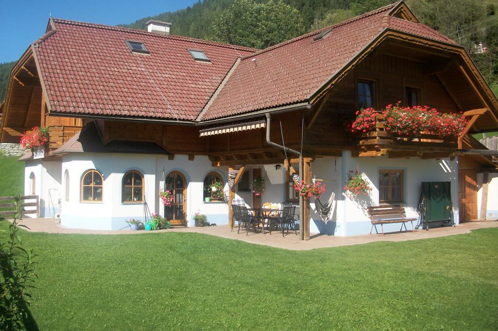 Ebene Reichenau Gaestehaus Lassnig מראה חיצוני תמונה